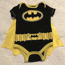 DC Comics Infant Baby Boys Bodysuit Bat Man Size 3 M Black Yellow Cape detaches