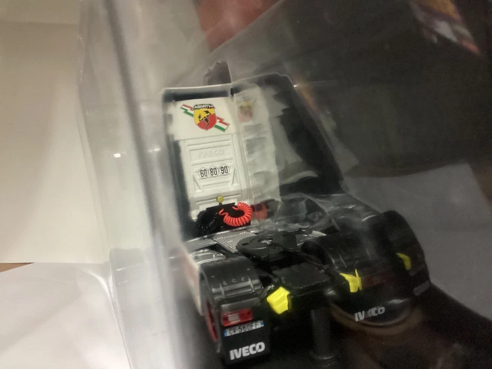 Camion truck tuning IVECO STRALIS HI-WAY 2016 , 1/43,  die-cast, nuovo sigillato - Immagine 4 di 4