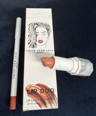 GIVE THEM LALA lip liner&lipstik