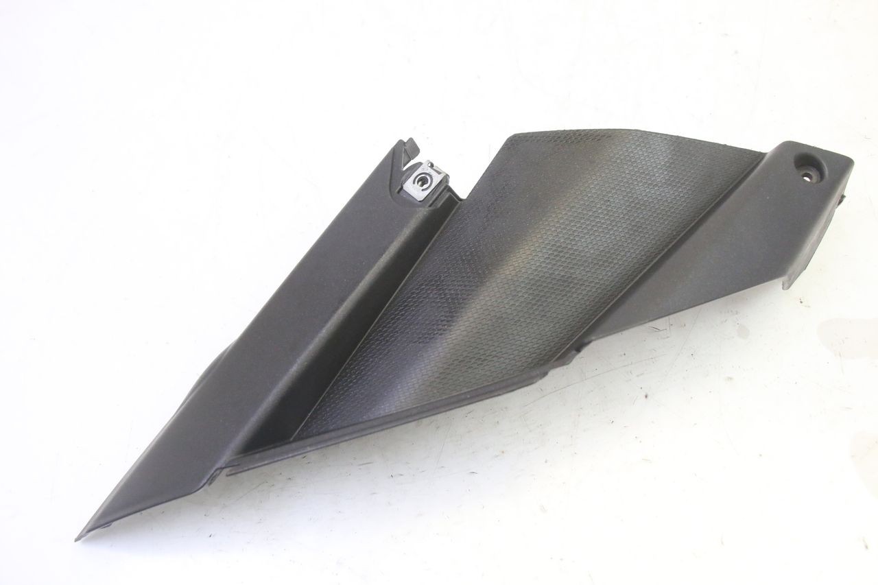 LINKS UNTER DEM LINKEN SITZ - APRILIA SR R 2T LC 50 (2018 - 2021)