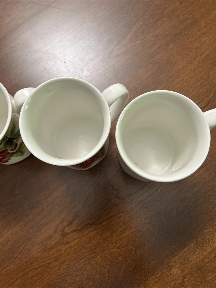 4 tazas de café Royal Doulton vintage de uva Foto 3 de 4