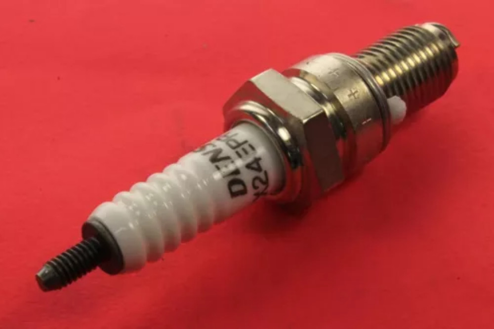 QTY 10  1988-2003 Honda TRX300 400 450 NGK X24EPR-U9 Spark Plug 98069-58926