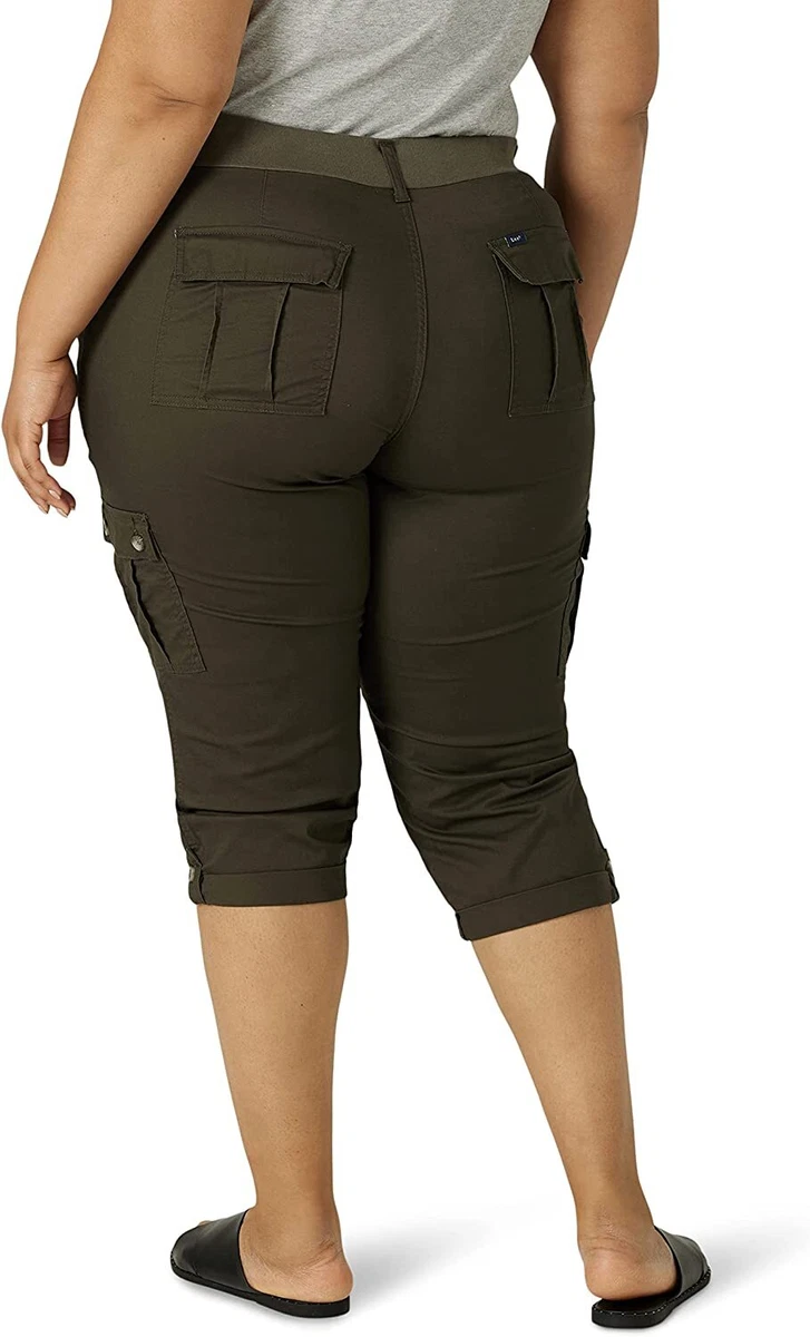 Lee Women's Plus Size Flex-to-Go Cargo Capri