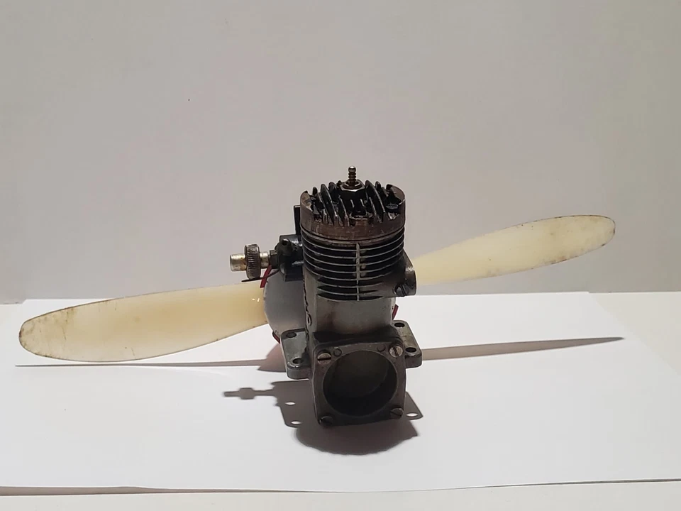 Vintage Merco 35 Motor Model Plane Engine Control Line Glow Airplane - Image 4 of 4