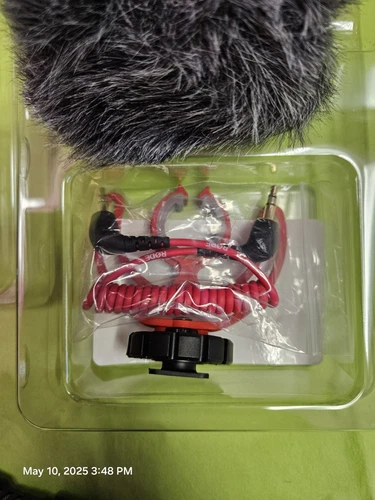 Rode VideoMicro Compact On-Camera Microphone with Rycote Lyre Shock Mount, Auxil