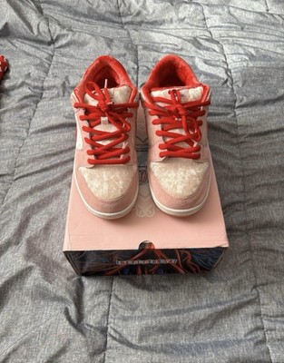 Nike SB Dunk Low Strangelove Pink Red White Valentine's Day Heart Sneaker