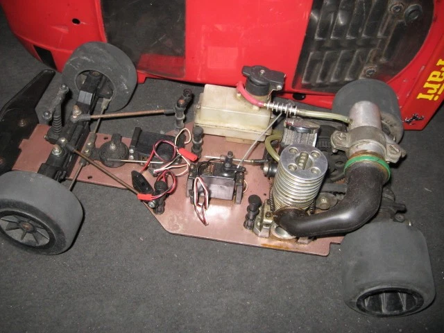 ferrari f40 nitro rc car vintage scala 1-8,mantua?sg? - Immagine 2 di 3