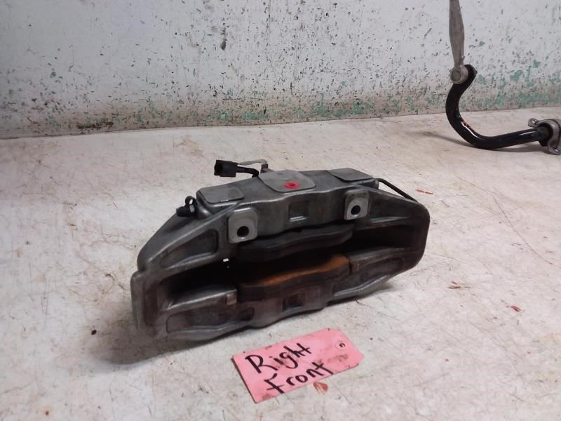 Maserati Grecale 2023 Front Right Brake caliper