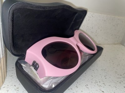 Balenciaga Pink Oversized Cat Eye Sunglasses Made In Italy  display picture 1