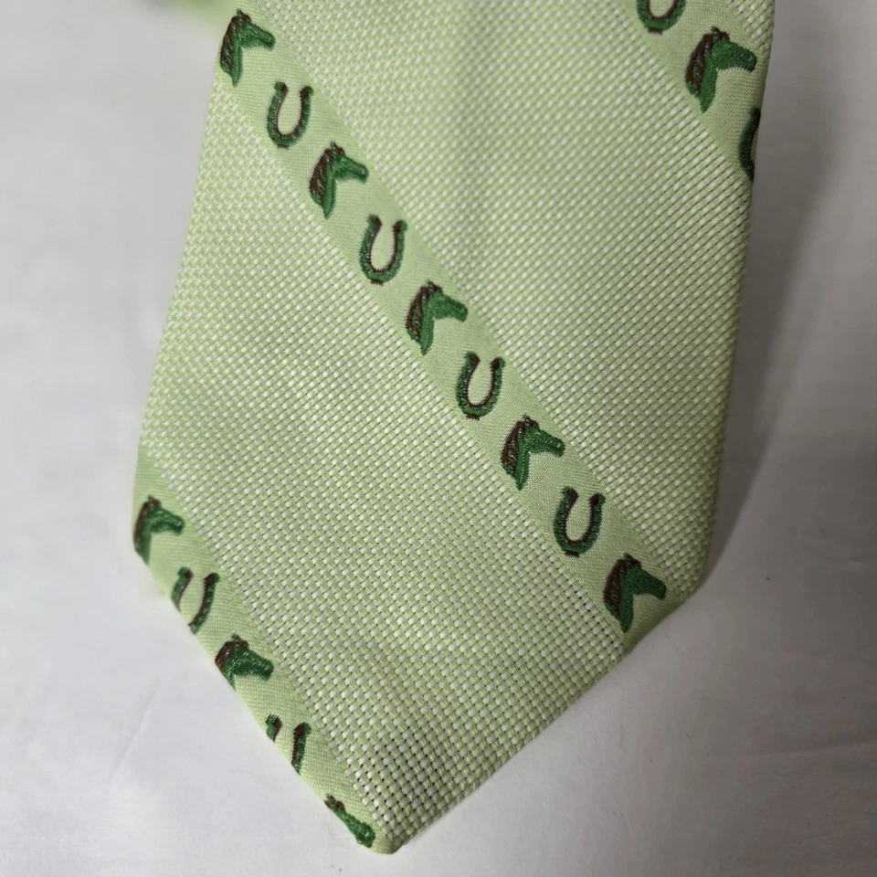 Corbata de Colección Arte Occidental Caballos Herraduras Vaquero Verde Lima 4" X 55" Corbata de Cuello Foto 2 de 4