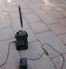 Icom IC-M88, Handheld Waterproof VHF Radio W/ Charge Station Need battery + Ant.