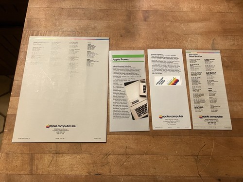 Sistema informático personal Apple iie 1982 4 folletos de venta folleto ¡En muy buena condición! - Imagen 5 de 11