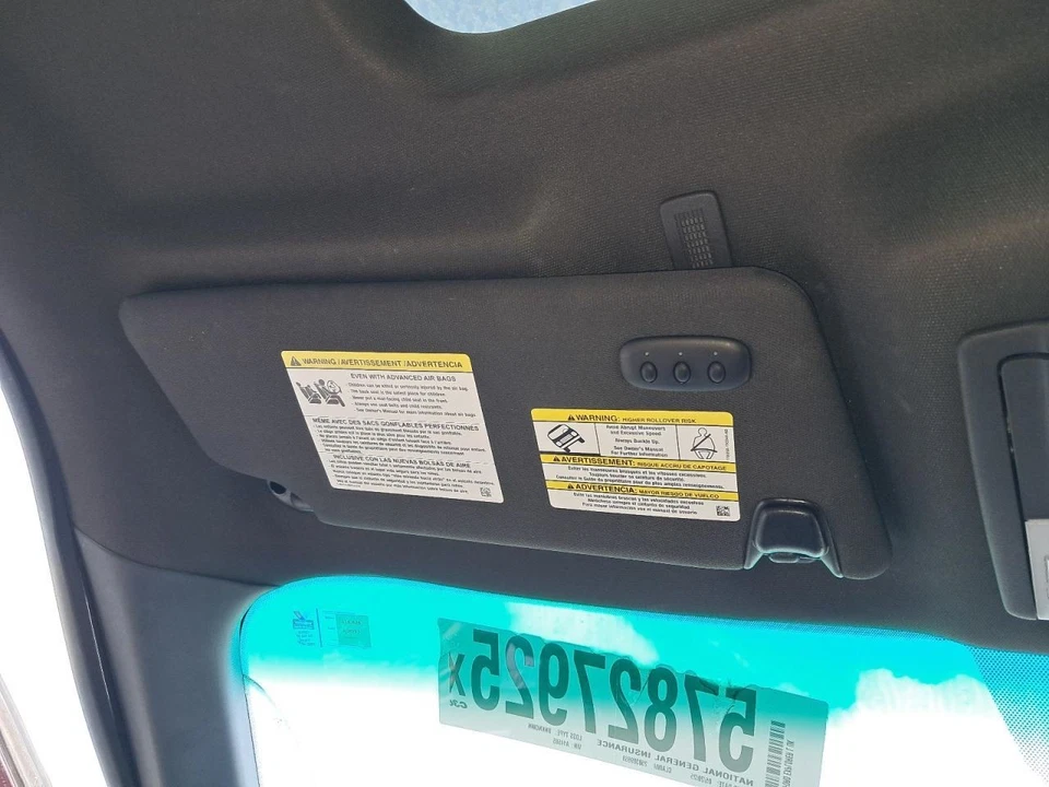 2011 Ford Explorer Driver Left Sun Visor with Illumination - Used 425642 - Изображение 2 из 4