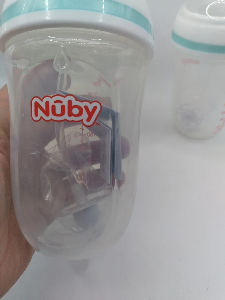Biberones infantiles anticólicos Nuby - Pezones de silicona NUEVOS 270 ml 9 oz. Lote de 3 Foto 3 de 4