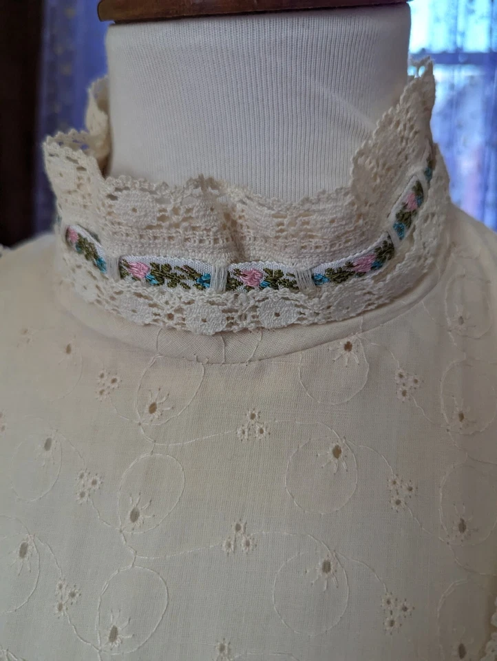 Винтажный 70-х викторианской высоты шеи кремовые отверстия хиппи макси платье размер маленький - Изображение 4 из 4