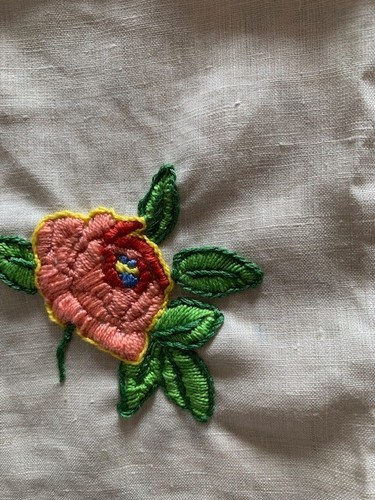 Bordado flores artesanales coloridas iniciales Un belén producto de servillet... - Imagen 8 de 24