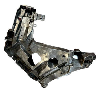 2019-2023 VOLVO XC40 REAR LEFT SIDE BUMPER SUPPORT MOUNT BRACKET ...