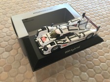 PORSCHE OFFICIAL DEALER 919 HYBRID RACECAR 1:43rd RESIN MODEL SPARK NIB RARE.
