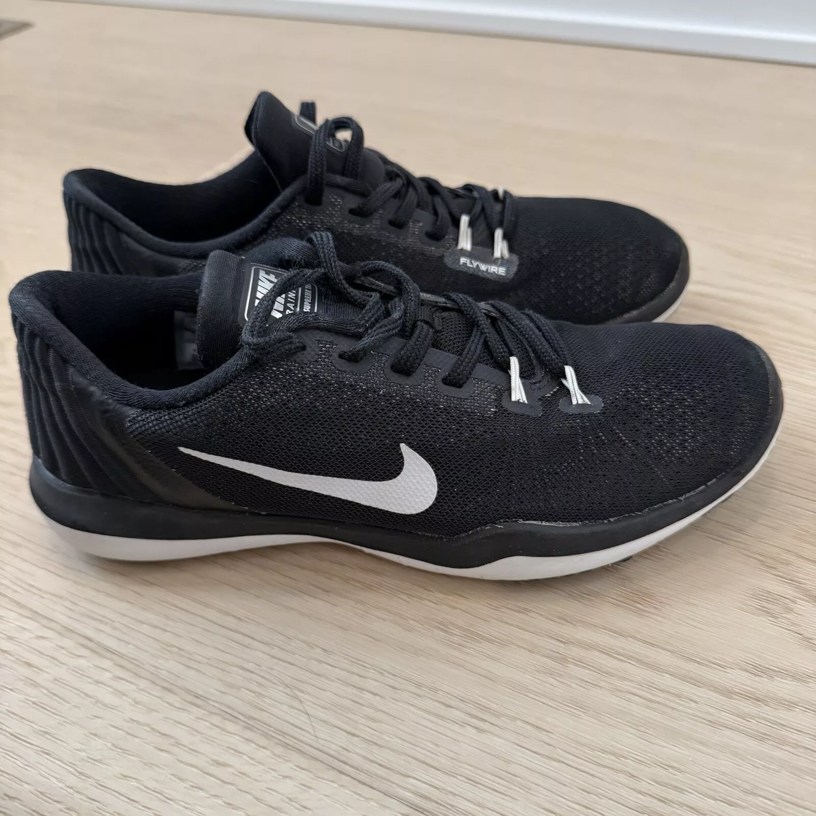 Nike Flywire Flex Supreme TR5 Women's Sz 8 M Training Shoe Black 852467 001