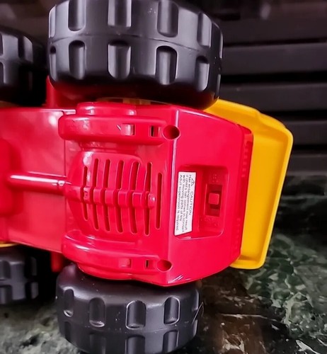 Tonka CHUCK MY TALKING DUMP TRUCK 08" Voice Activated Moves Rumbles Working EUC - Picture 9 of 9