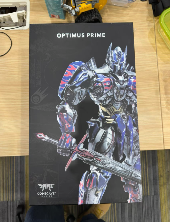 In STOCK Comicave 1/22 Scale OptimusPrime Diecast 50% Metal Figure