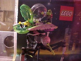 Lego  2011 Alien Conquest Store Display Must See.. Very Rare!