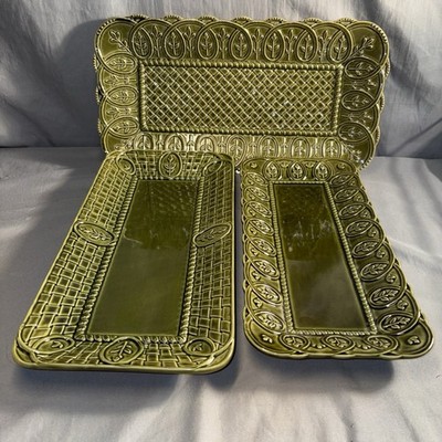 Vtg Set Of 3 Grasslands Road Pottery Green Embossed Lattice Work Serving Trays
