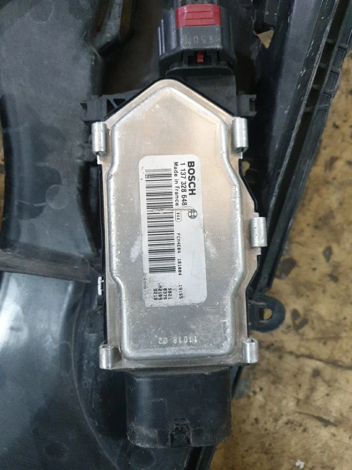 Ventilador radiador original Mercedes Benz. 3135104226 0130308401 necesita reparación ver fotos Foto 2 de 4