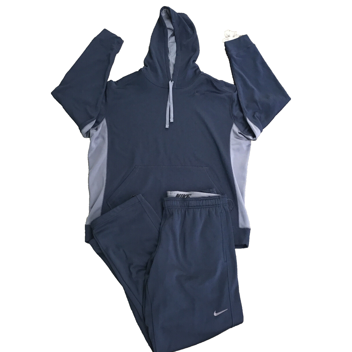 nike therma hoodie and pants