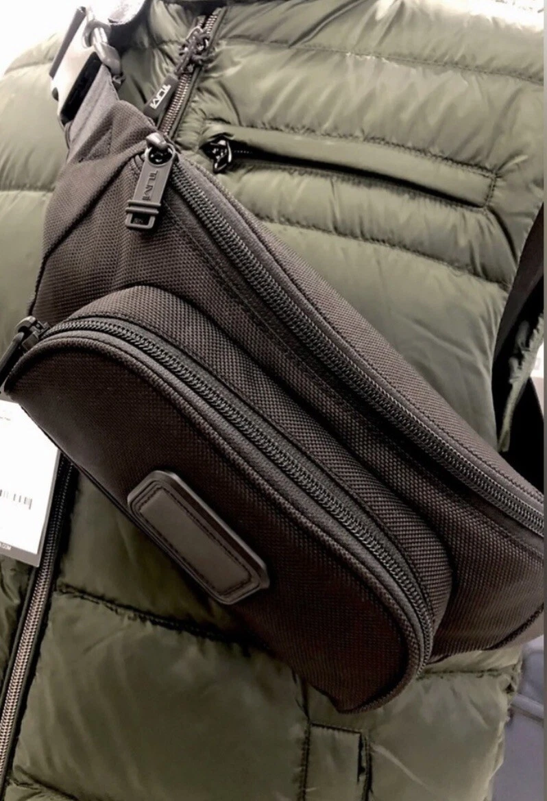 Brand New with Tag TUMI Waist Pack Fanny Pack in Black eBay