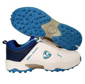 cricket shoes for men