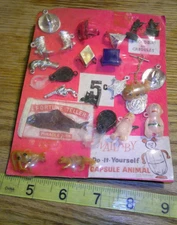 original Vintage display card 5c soldiers charms miracle fish #jd407