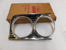 Nos Oem Ford 1963 Galaxie 500 Headlight Door Bezel Grille Trim Xl Rh Nos Oem Ford 1963 Galaxie 500 Headlight Door Bezel Grille Trim Xl Rh