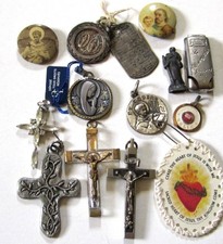 VINTAGE RELIGIOUS JEWELRY LOT OF 12 - 2 RELICS, POCKET ST CHRIS. CROSSES, MEDALS