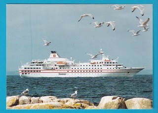 Original RP Postcard Hamburg Atlantic Line M.S. HANSEATIC at Sea