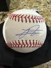 2025 UW Julio Rodriguez Signed Baseball W/fanatics COA. Mariners