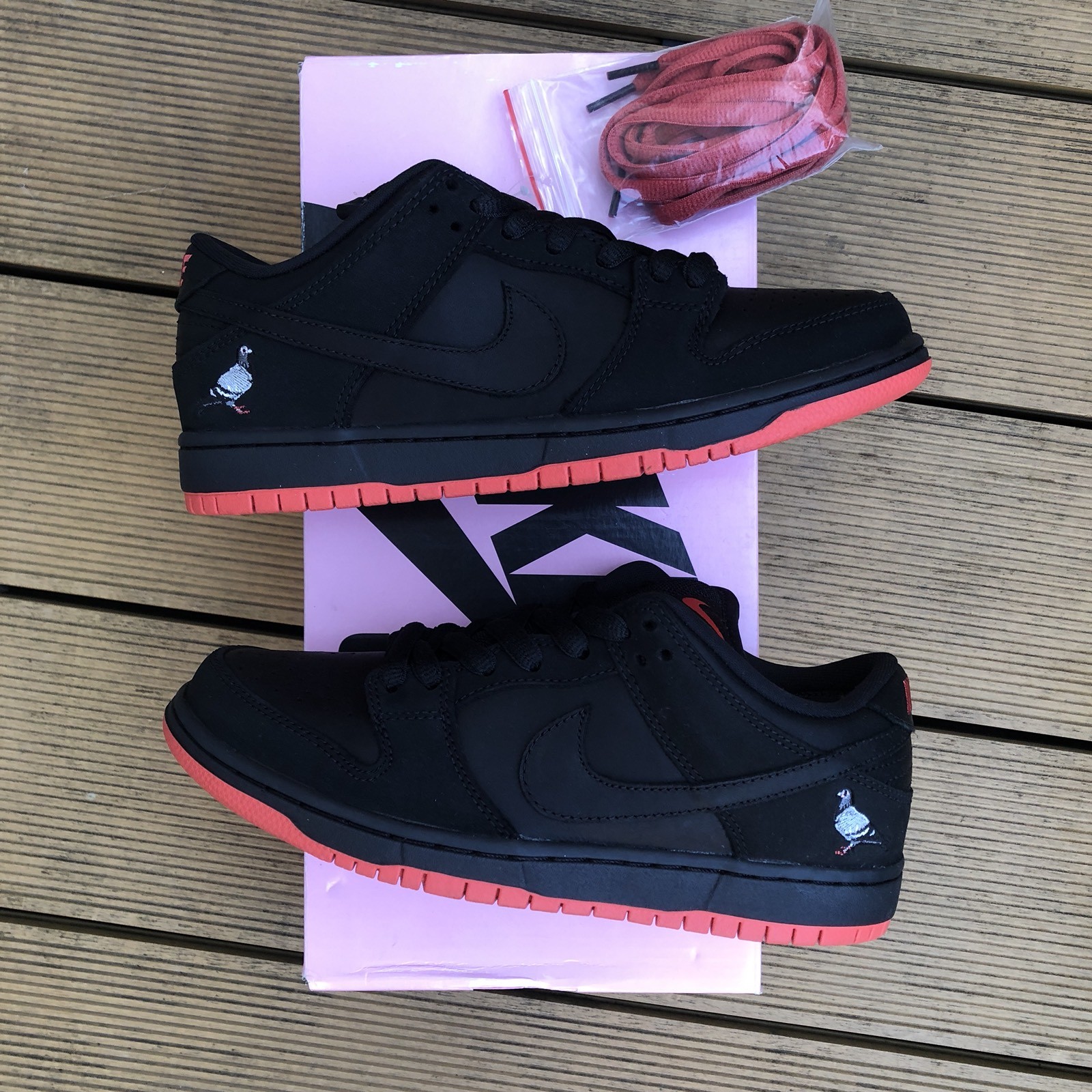 Nike SB Dunk faible TRD QS noir “Pigeon” UK5.5 EUR38.5 (Brand New). Nike SB Dunk faible TRD QS noir “Pigeon” UK5.5 EUR38.5 (Brand New).