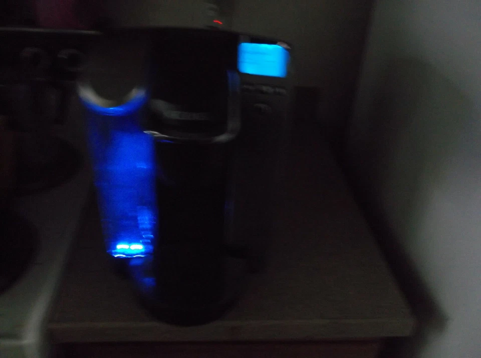 Sistema de elaboración de cerveza Keurig K70 Platinum reacondicionado de 1 taza - plateado y envío gratuito Foto 3 de 3