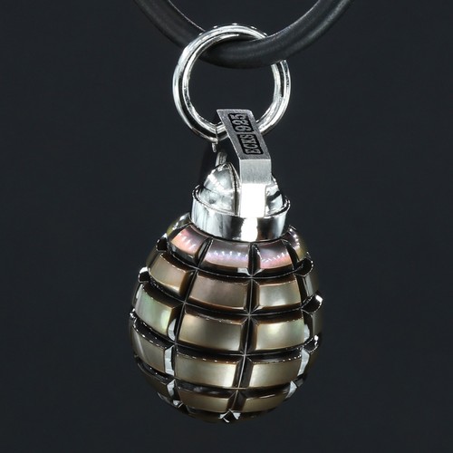 Grenade hand carve Tahitian pearl 13.5mm, Grenade Silver Pendant, Army Necklace. - Picture 4 of 8