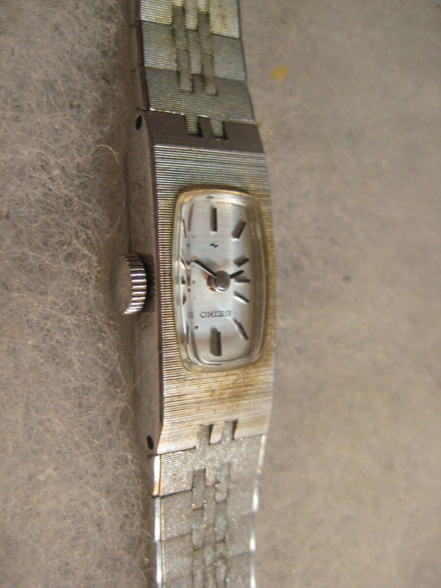 Seiko Stainless Steel ladies watch ON64 Vintage 1520-3339 Seiko Stainless Steel ladies watch ON64 Vintage 1520-3339
