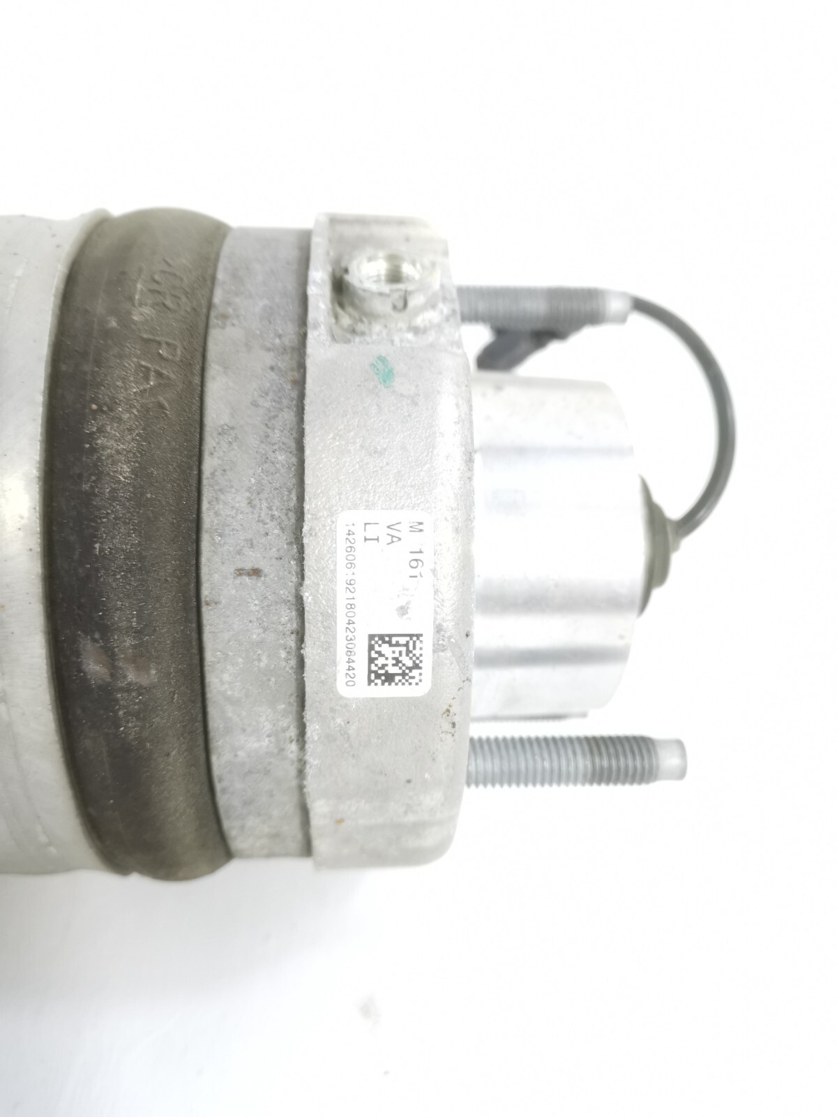 17-20 MASERATI Levante FRONT RIGHT LEFT AIR STRUT SHOCK 462400012643 06701007160