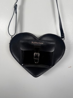 Dr Martens Herz Tasche Rucksack schwarz groß Kiev Leder Schulter Crossbody Love