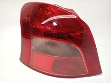 815610D110 RÜCKLEUCHTE AUßEN LINKS / 7671596 FÜR TOYOTA YARIS _P9_ 1.4 D-4D N