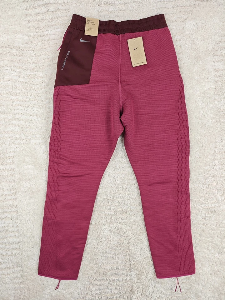 NIKE – Jogging Femme ADV Bordeaux – Tailles XS / S / M / L - Photo 1/4