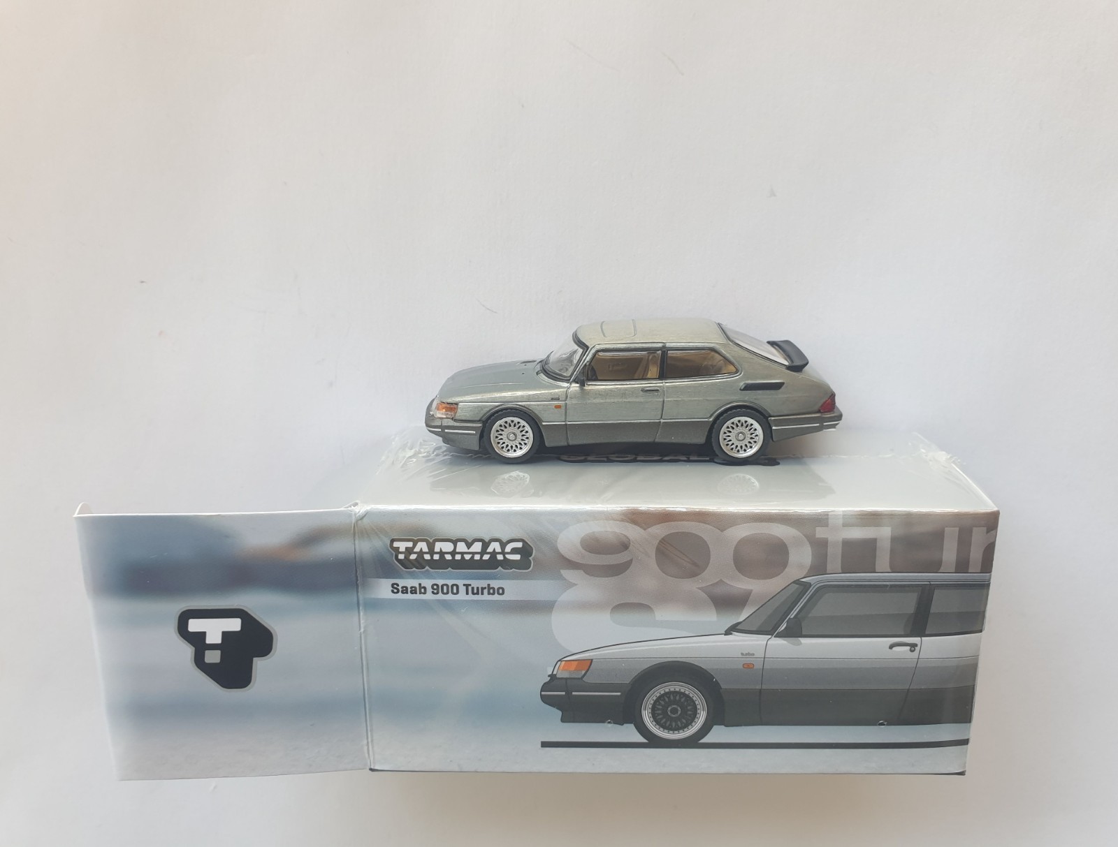 Saab 500 Turbo  RAW CHASE CAR *** Tarmac Works 1:64