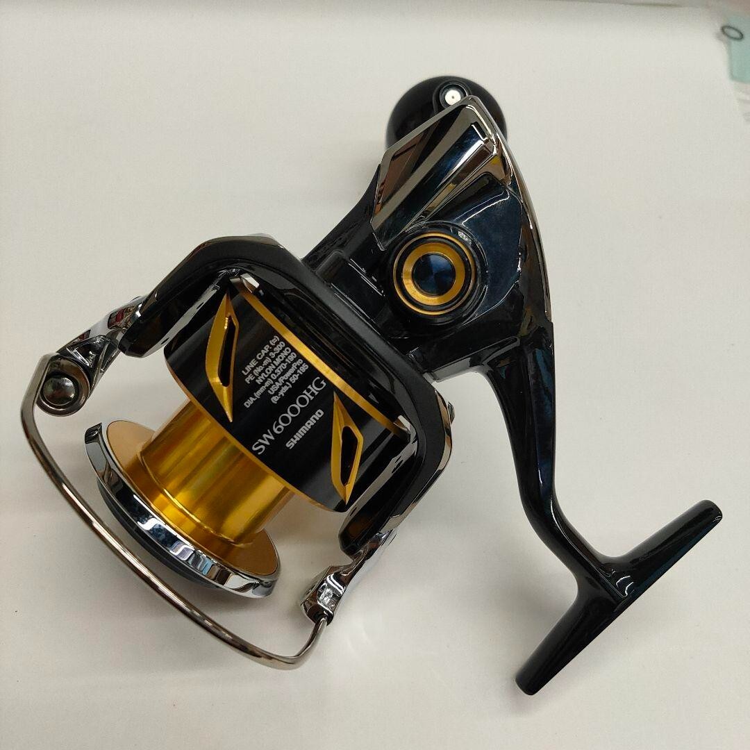Shimano 20 Stella SW 6000-HG 5.7:1 Spinning Reel - Black