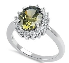 New Lovely Glossy Shiny 925 Sterling Silver Princess Peridot CZ Ring Size 7