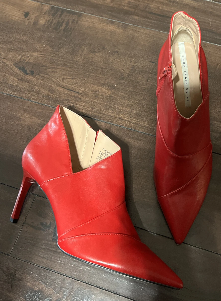 Zara hotsell red booties