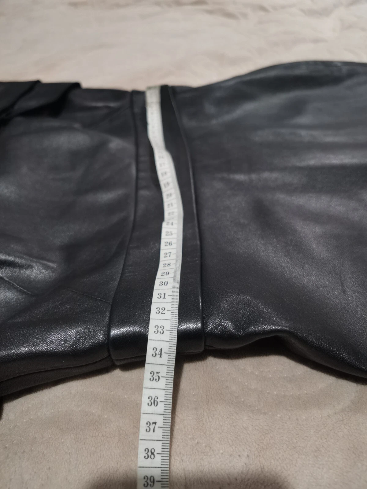 AUTENTICO ABITO PRE AUTUNNO 2011 Valentino pizzo dettaglio maniche volant pelle nero 4