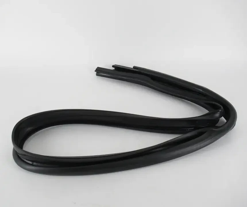 バイイー 68275-01da0-ct5 Suzuki Tape Windscreen 6827501DA0CT5 Genuine